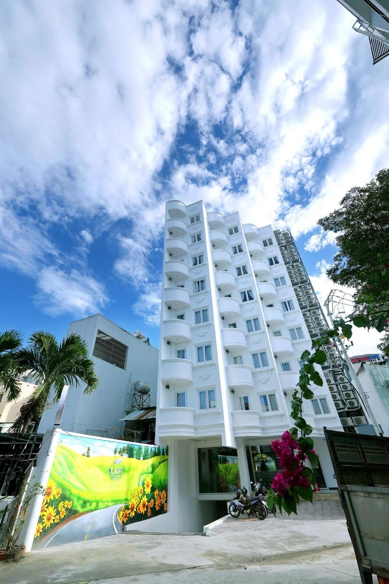 Hotel Khach San Xa Nu Kon Tum Exterior foto